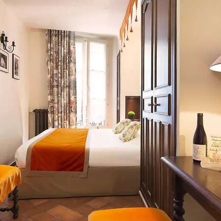 Castex Hotel 3*