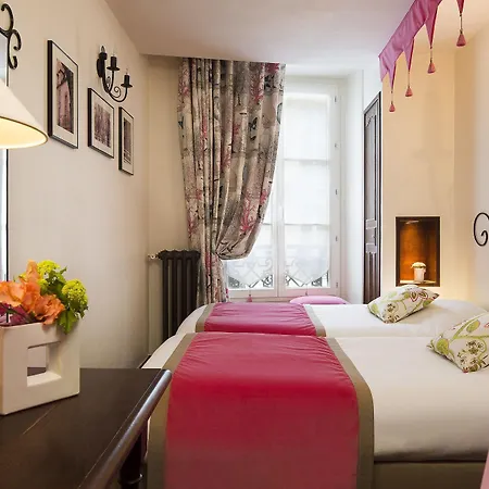 Hotel Castex 3*