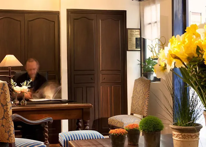 Castex Hotel