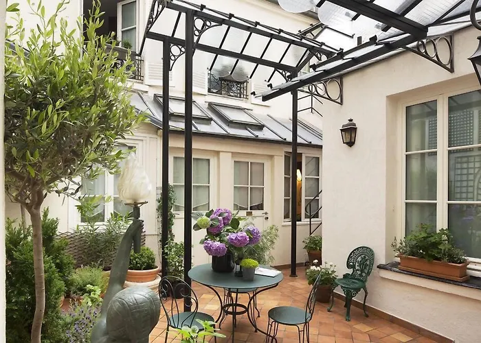 Castex Отель 3*