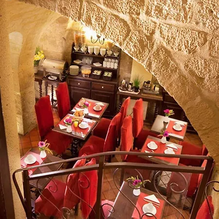 Castex Hotel 3*